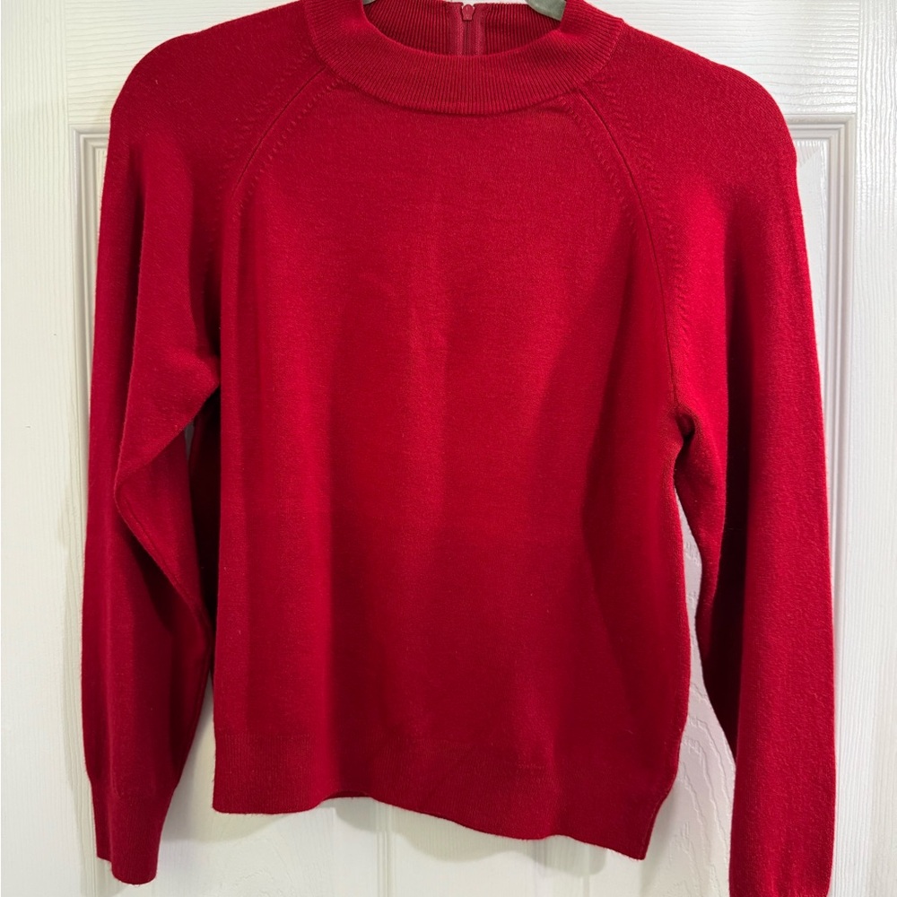 Vintage Classic Red Women's Sweater